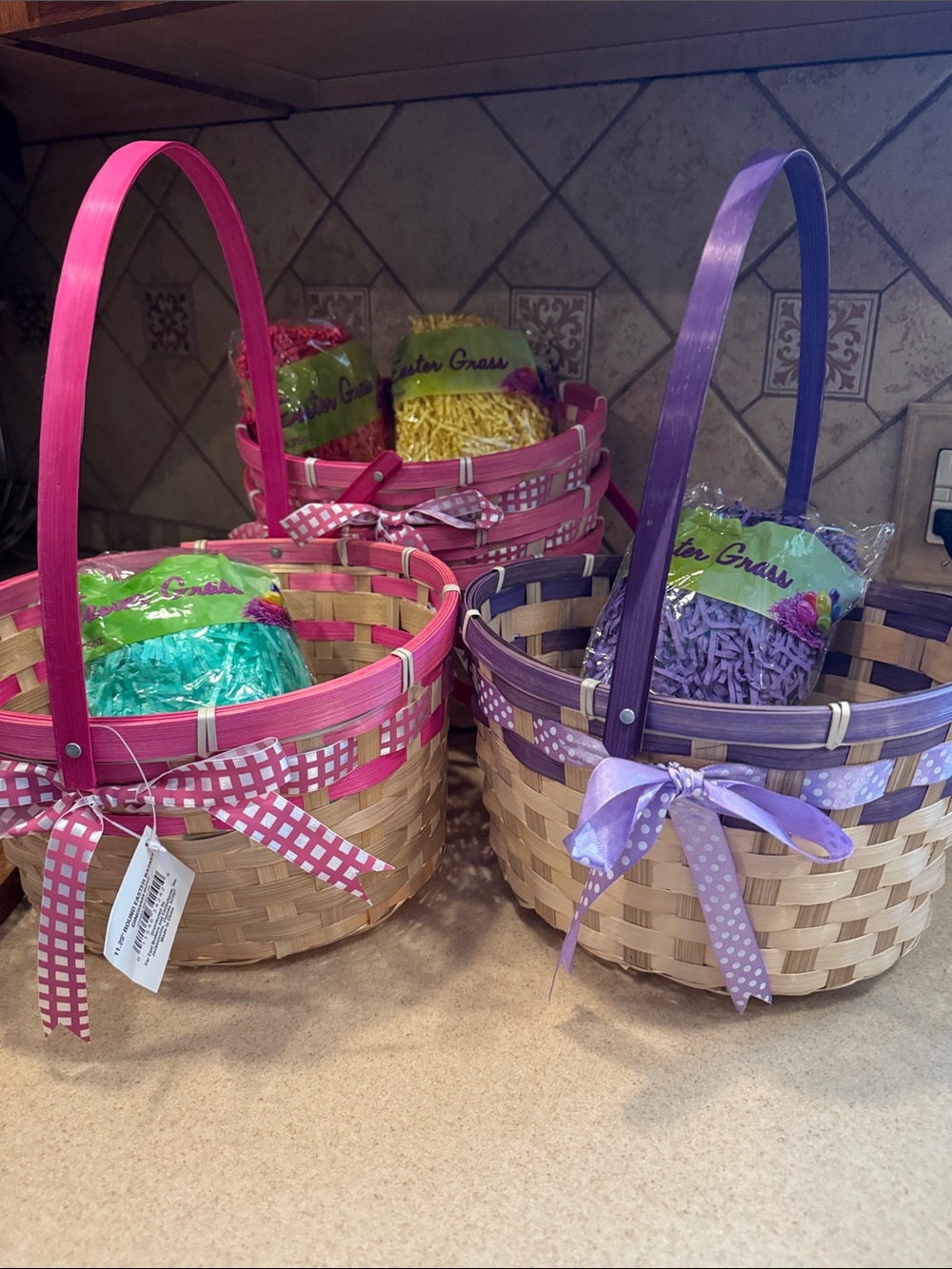 Woven Easter Baskets (5) with Pink &Purple Trim & 4 bags of Easter grass NWT